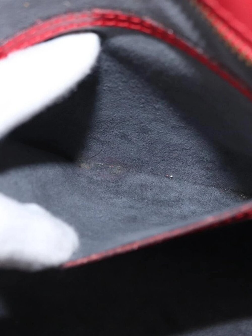 LOUIS VUITTON Epi Saint Jacques Shoulder Bag Red M52277 LV Auth 164590 - Picture 13 of 16